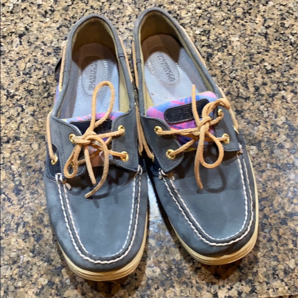 Navy Sperrys